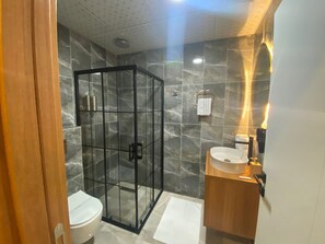 Bathroom - Beşiktaş Vip İnn Hotel & Suites (Istanbul)