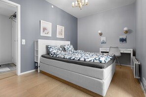 2 bedrooms, iron/ironing board, free WiFi, bed sheets