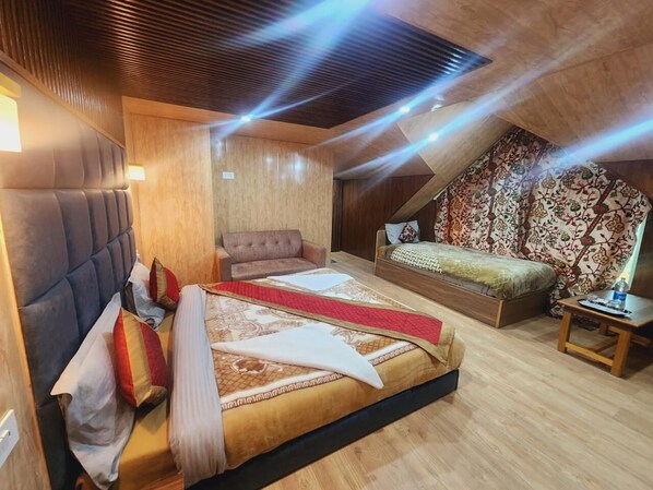 Quarto clássico | Ferros/tábuas de passar roupa, Wi-Fi de cortesia