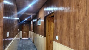 Lorong