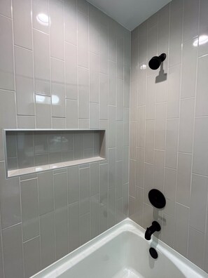 Shower, hair dryer, towels, soap - Urban Oasis w/ King Bed – 3 BR Near Duke & DT (Durham)