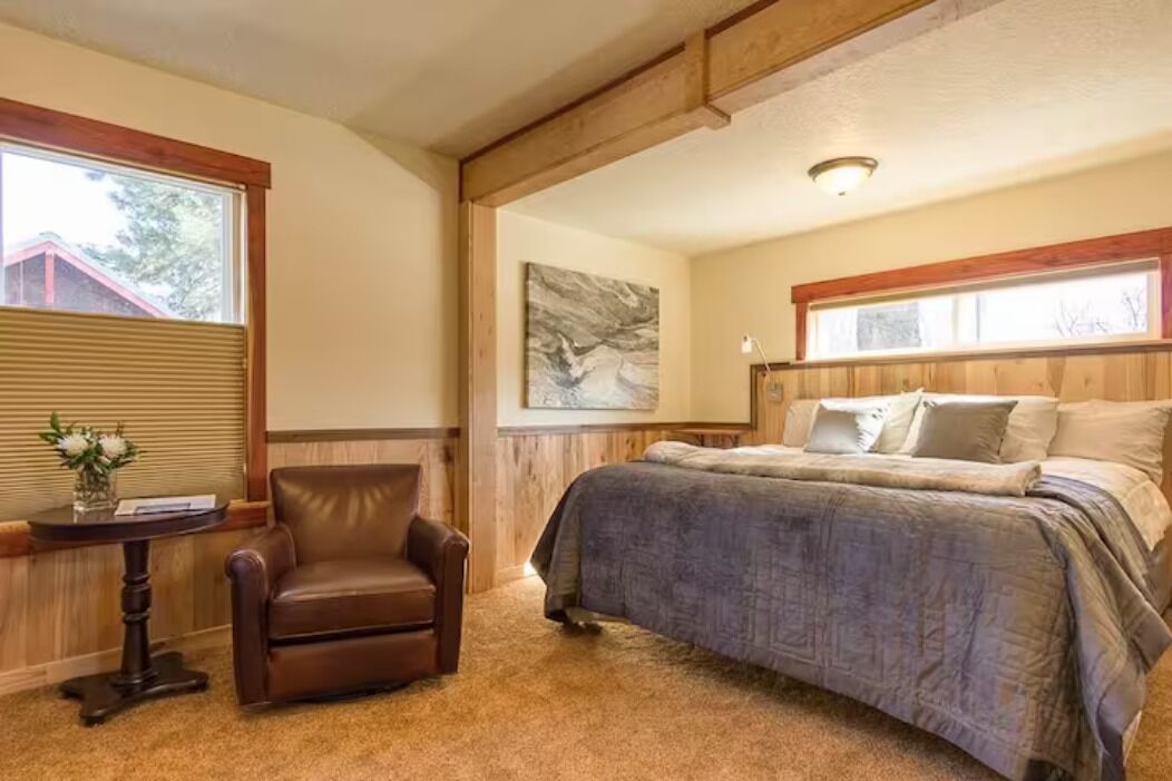 Luxury Downtown Bend Apartment  