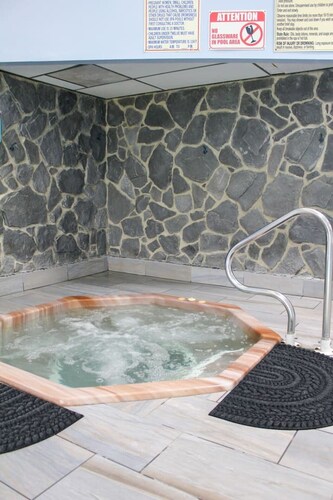 Mountaintop 1/Br - Views, Ski Rental & Amenities