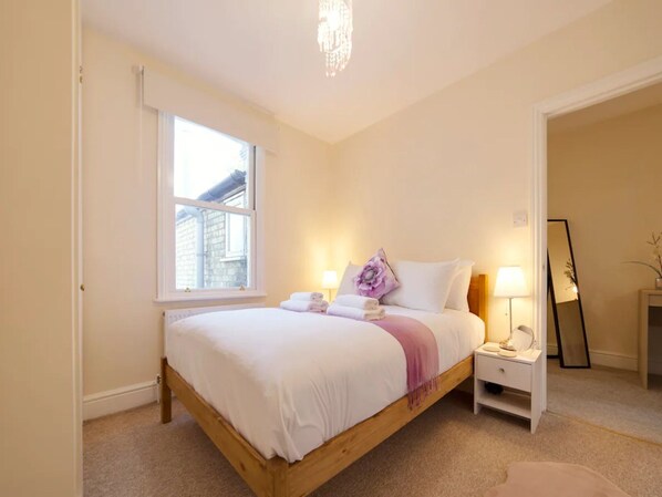 3 bedrooms, iron/ironing board, travel cot, free WiFi