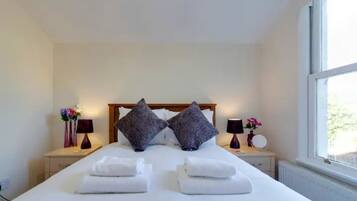 3 bedrooms, iron/ironing board, travel cot, free WiFi