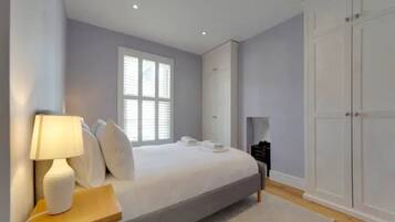 3 bedrooms, iron/ironing board, travel crib, free WiFi