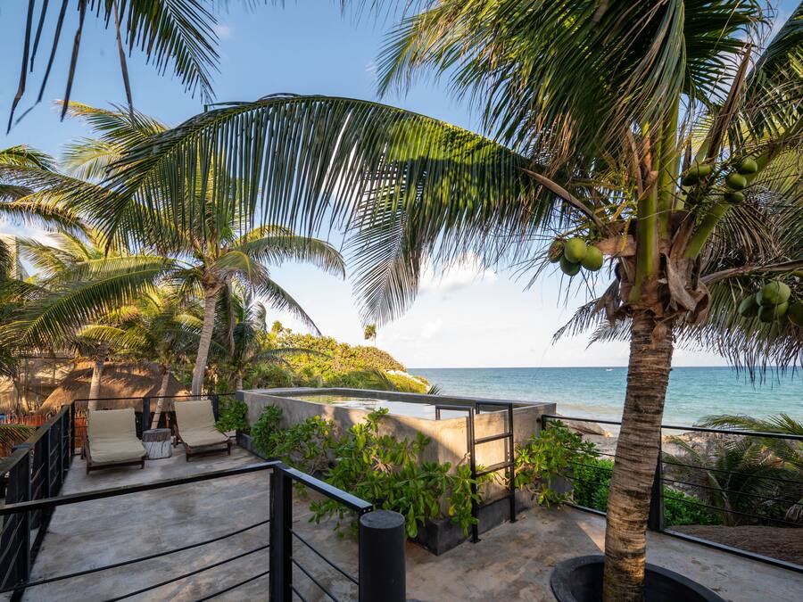 Utsikt mot strand/hav