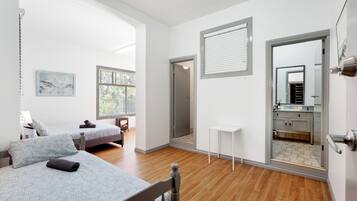 6 sovrum, strykjÀrn/strykbrÀda, internet och sÀngklÀder