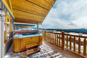 Outdoor spa tub - Woodcutter Cabin 16 | Snowy ski-in/out getaway with private hot tub & fireplaces (Big White Mountain)