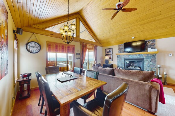 Dining - Woodcutter Cabin 16 | Snowy ski-in/out getaway with private hot tub & fireplaces (Big White Mountain)