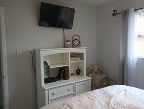 3 slaapkamers, reisbedje, wifi, beddengoed