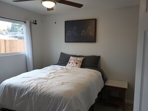 3 Schlafzimmer, Reisekinderbett, WLAN, Bettwäsche