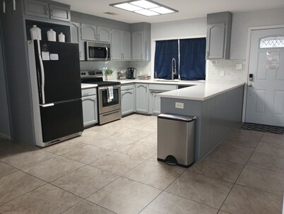 Lovely 3-bedroom house in Citrus Heights with AC and WiFi