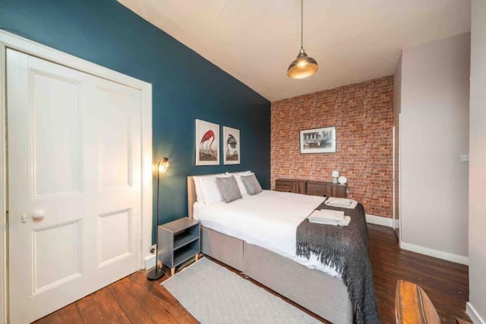 Apartments for Rent in Tucson AZ - Apartment With Industrial View Luxury