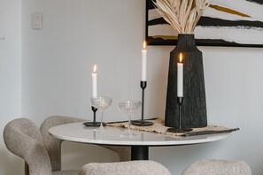 Dining - Stunning studio in the heart of Dubai Marina (Dubai)