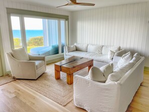Smart TV - Beachfront Townhome in Blue Mountain w/ Pool - Private Beach, Incredible Views! (Santa Rosa Beach)