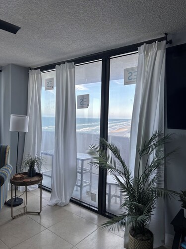 Great beach retreat!