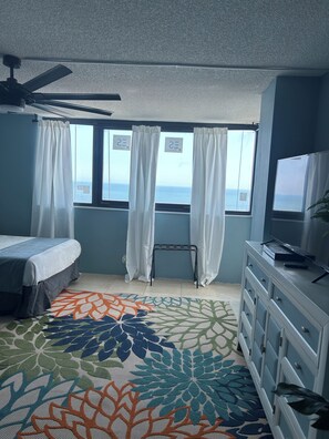 2 soverom, strykejern/-brett, wi-fi og sengetøy