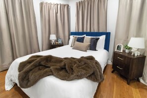 3 bedrooms, iron/ironing board, travel crib, free WiFi - 3BR2Bth MIT/Harvard/TD Garden/BOS/3 Parking Spaces (Somerville)