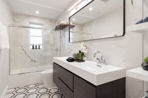 Imagen sin descripción, 5 de 53, botón