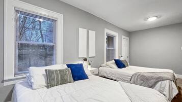 4 bedrooms, free WiFi, bed sheets