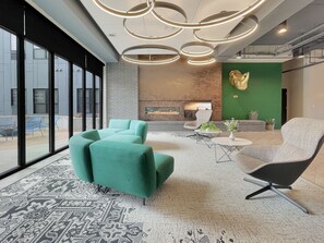 Interior - Dwntwn  1BR Haven - Hot Tub! (Des Moines)