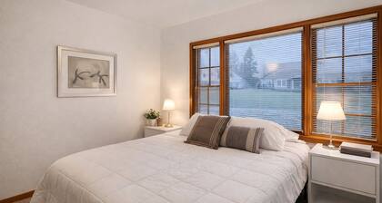 3Bed Cozy House in Quiet Neighborhood