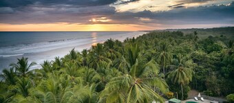 Clandestino Habitacion Queen 2 camas

