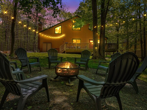 Property grounds - Comfortable home in Pocono Resort Community (Gouldsboro)