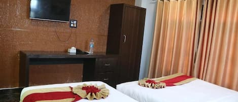 5 室のベッドルーム、WiFi、ベッドシーツ