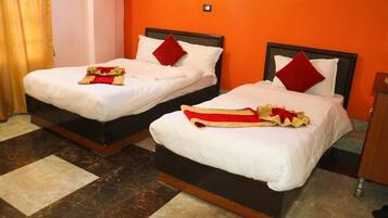 5 quartos, Wi-Fi, roupa de cama