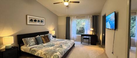 2 habitaciones, escritorio, tabla de planchar con plancha y wifi