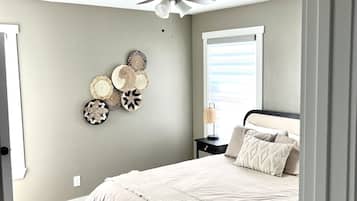 3 chambres, fer et planche à repasser, lit parapluie, Wi-Fi gratuit