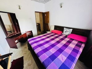 Standard Double or Twin Room | Desk, laptop workspace, free WiFi, bed sheets