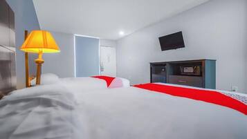 Suite, Multiple Beds, Non Smoking | 1 bedroom, free WiFi, bed sheets