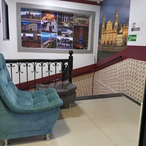 Televisión LED 32 pulgadas con canales de televisión por cable