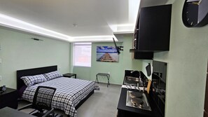 1 bedroom, iron/ironing board, WiFi, bed sheets - A28 Full Suite Mini Dept at Plaza Acequia A28 (Cuautitlán Izcalli)