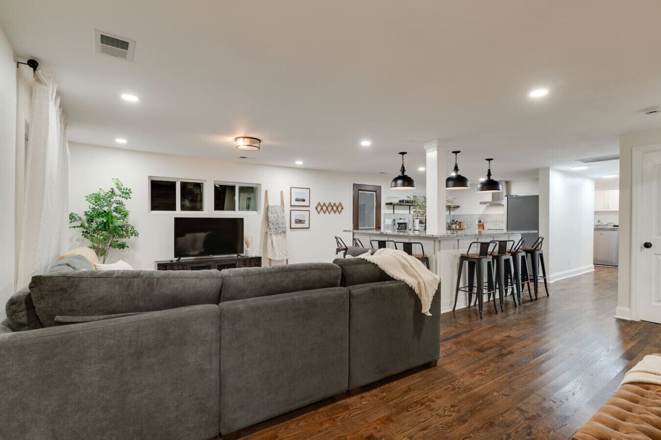 East Nashville One Level Home With Big Yard - Nashville