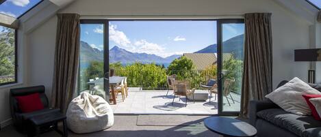 TV connectée, cheminée