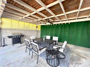 Outdoor dining