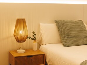 2 bedrooms, iron/ironing board, internet, bed sheets - Ferreries Velles 1 - Holiday Apartment Girona | Bravissimo (Girona)