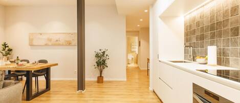 Frigorífic, microones, forn i rentaplats