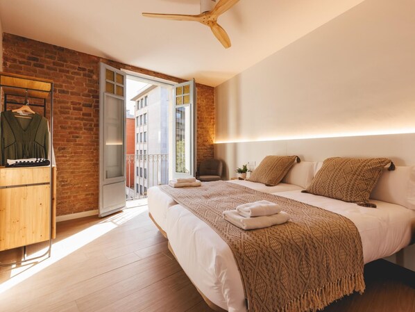3 chambres, fer et planche à repasser, accès Internet, draps fournis