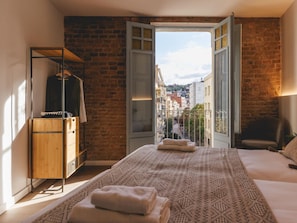 3 chambres, fer et planche à repasser, accès à Internet, literie fournie