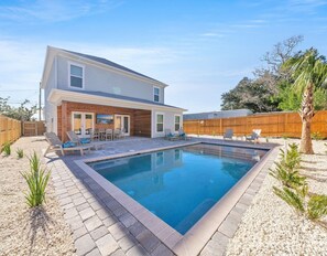 Outdoor pool, a heated pool - Shore Shack-Stunning, New Coastal Craftsman Masterpiece. 4BR/4.5 BA Private Pool (Panama City Beach)