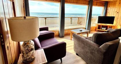 Purple Moon #1 - Beautiful Beachfront home with private access to the beach