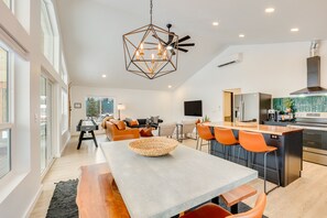 Interior - Family-Friendly Donnelly Home w/ Private Hot Tub! (Donnelly)