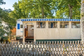 Exterior - Mobile Home 'Mh 100 La Tremblade' with Shared Pool, Terrace and Private Garden (La Tremblade)