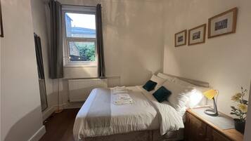 2 chambres, fer et planche Ă  repasser, Wi-Fi, draps fournis