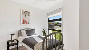 6 makuuhuonetta, ilmainen Wi-Fi, vuodevaatteet